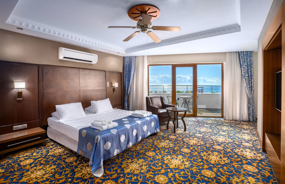 Bera Hotel Alanya - Halal All Inclusive — Hotel rooms in Alanya