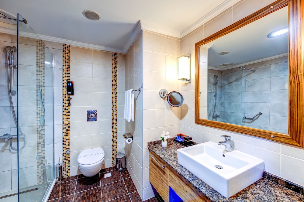 Bera Hotel Alanya - Halal All Inclusive — Hotel rooms in Alanya