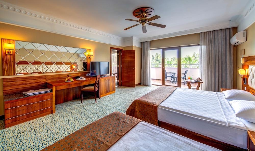 Bera Hotel Alanya - Halal All Inclusive — Hotel rooms in Alanya