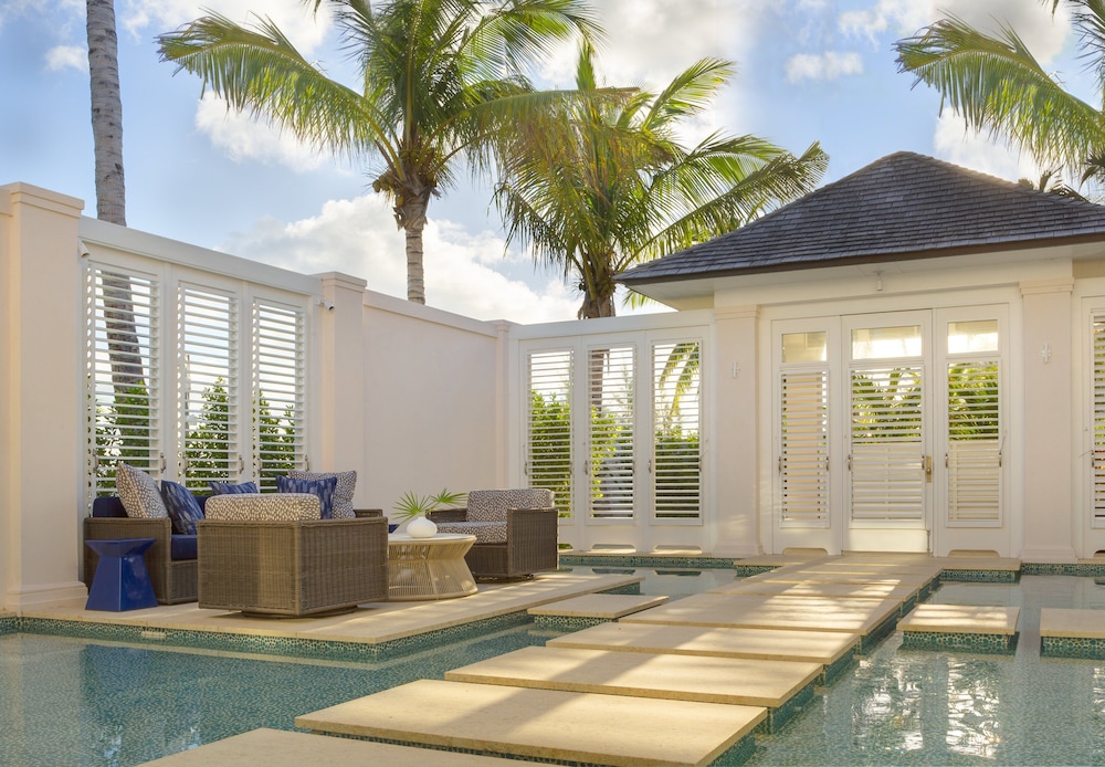 Rosewood Baha Mar — Swimming pool in Nassau, New Providence