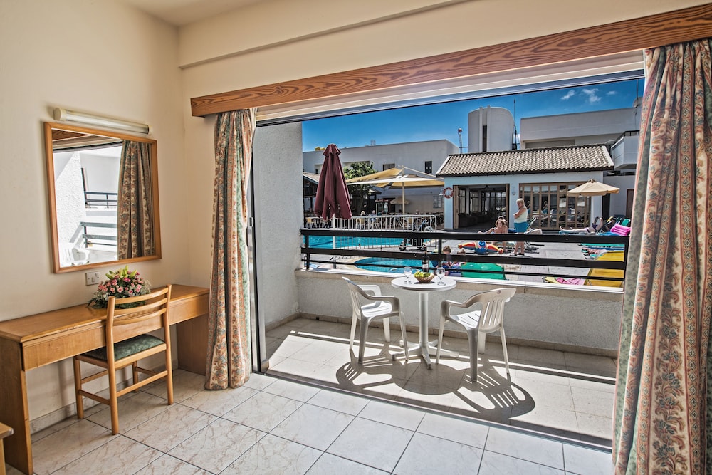 Anthea Hotel Apartments — Hotel rooms in Ayia Napa, Famagusta Region