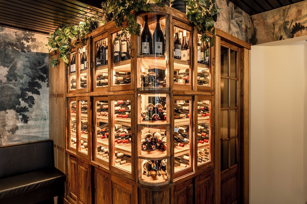 Hotel Von — Restaurant & bars in Reykjavik, Capital Region