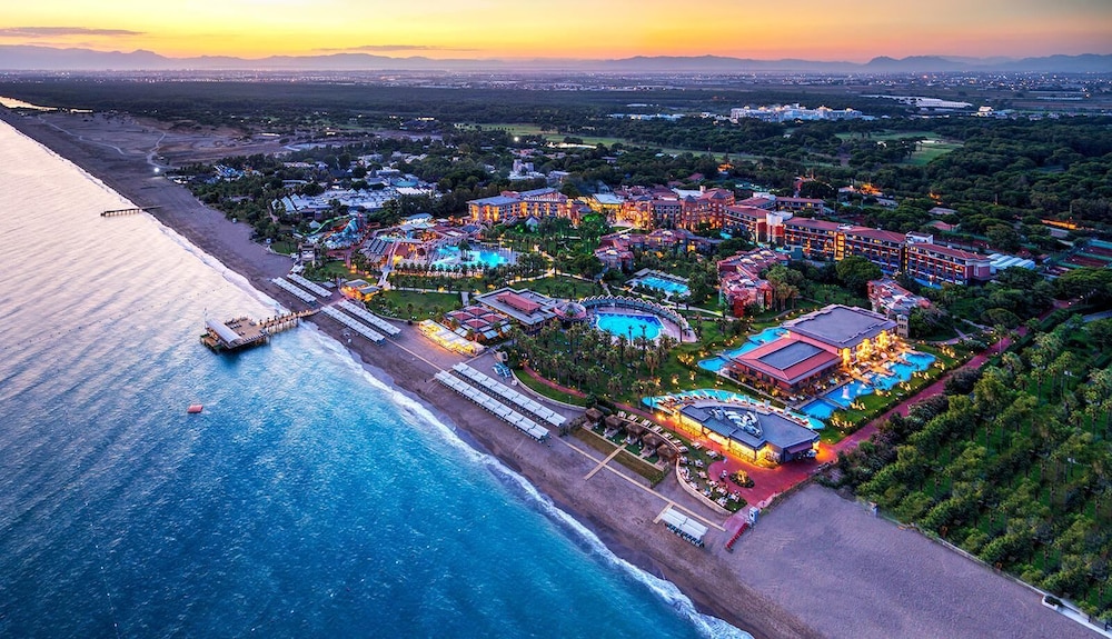 Megasaray Club Belek — Beach in Belek