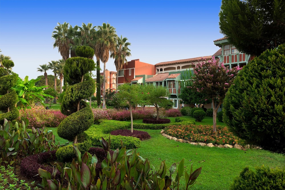 Megasaray Club Belek — Hotel building in Belek