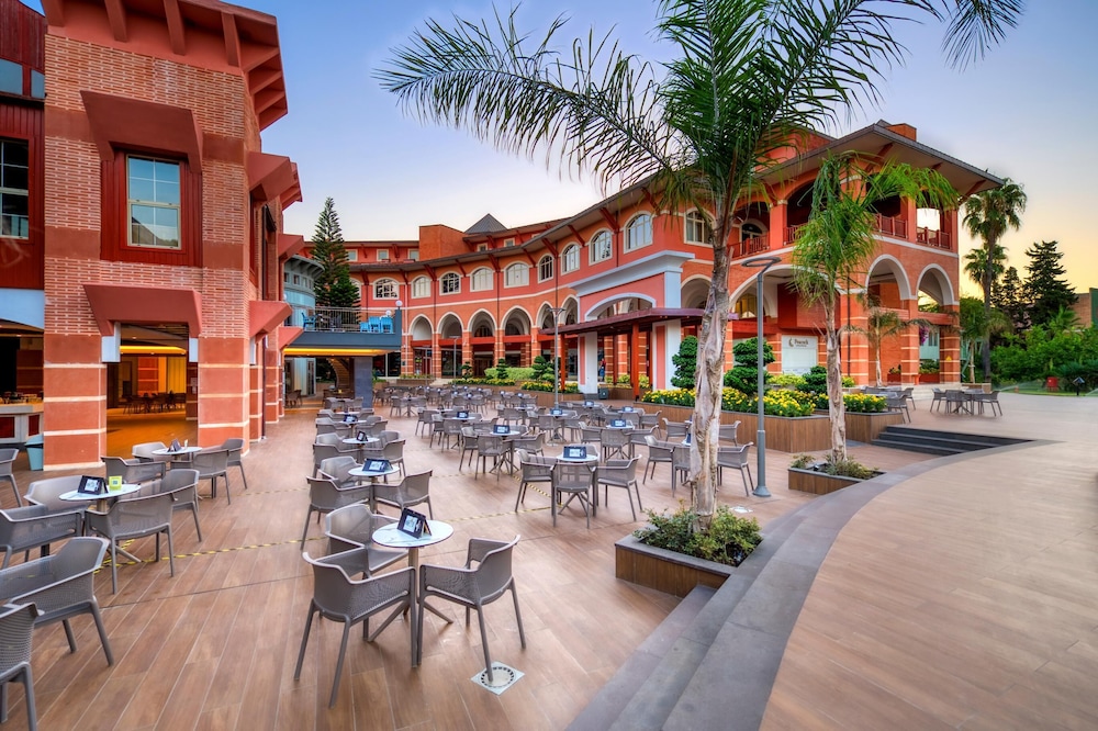 Megasaray Club Belek — Hotel building in Belek