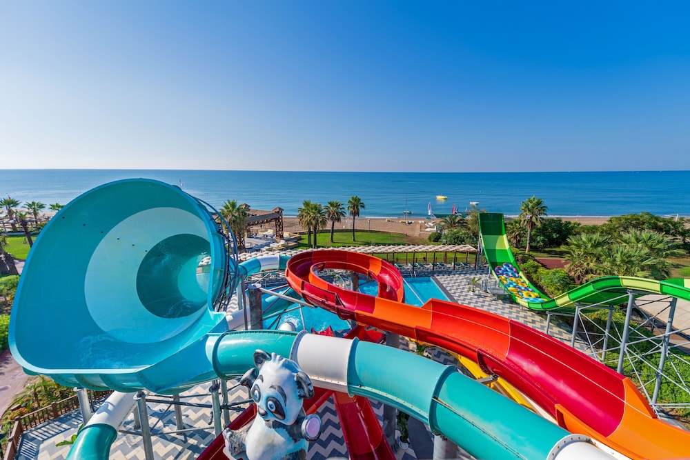Megasaray Club Belek — Swimming pool in Belek