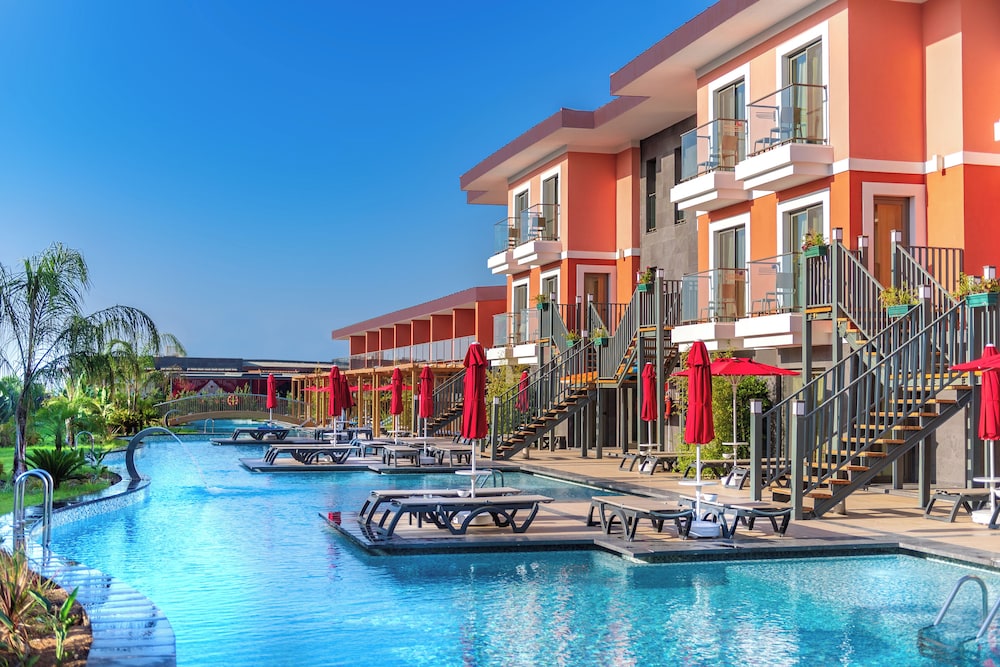 Megasaray Club Belek — Swimming pool in Belek