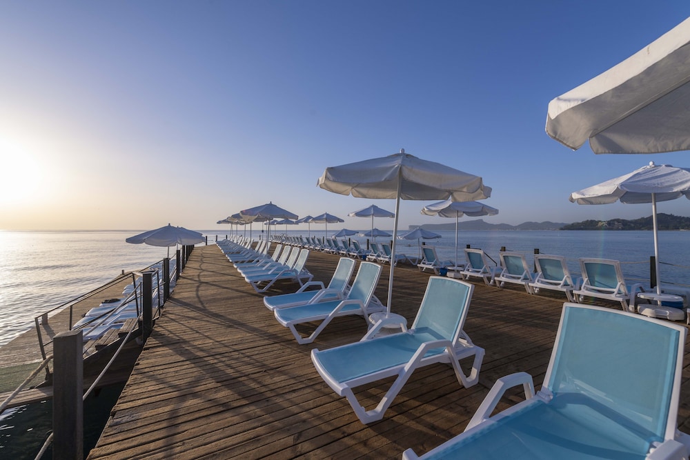 Transatlantik Hotel & Spa -  Ultra All Inclusive — Beach in Kemer