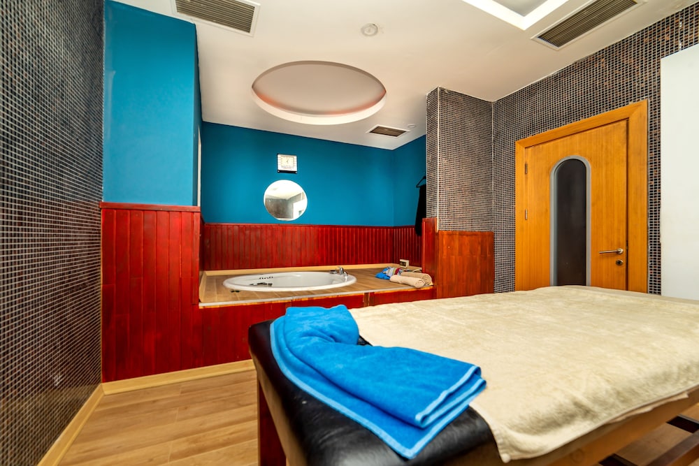 Transatlantik Hotel & Spa -  Ultra All Inclusive — Hotel rooms in Kemer