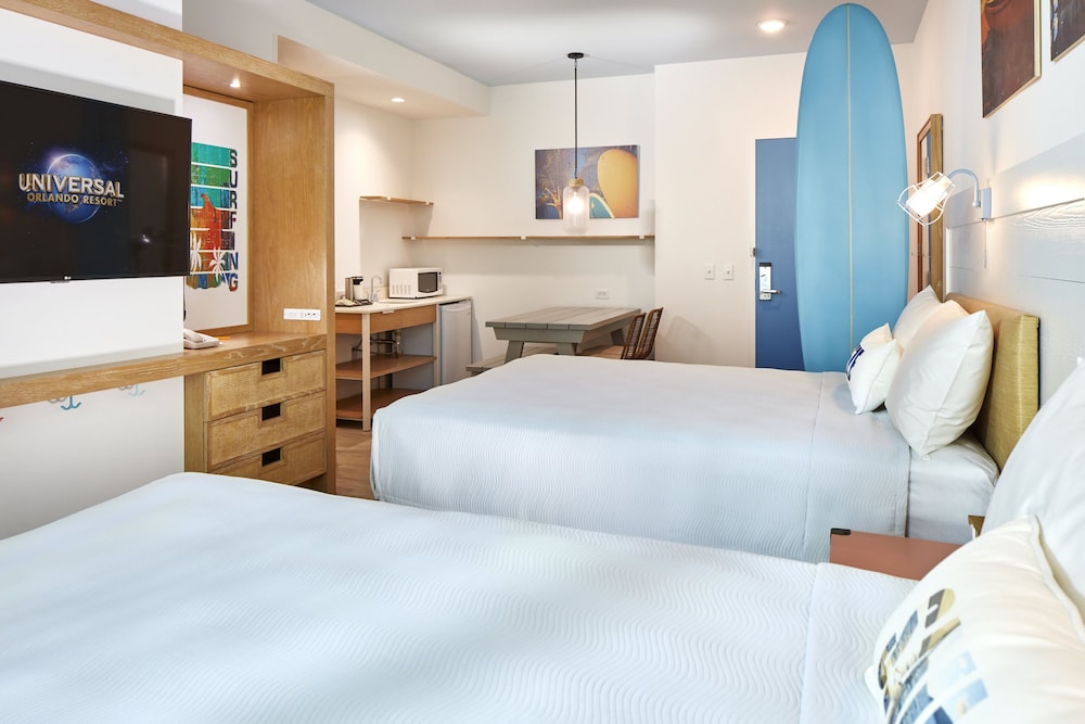 Universal's Endless Summer Resort - Dockside Inn and Suites — Hotel rooms in Orlando, Florida