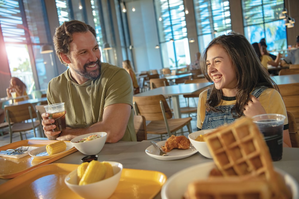 Universal's Endless Summer Resort - Dockside Inn and Suites — Restaurant & bars in Orlando, Florida