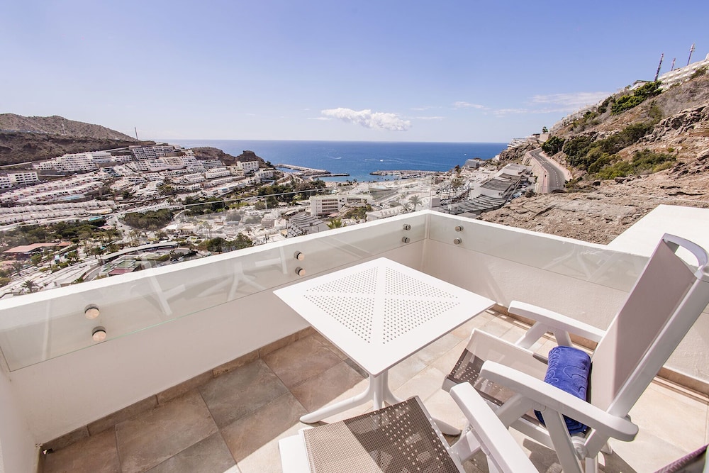 Servatur Hartaguna - Adults Only — Hotel rooms in Puerto Rico, Canary Islands