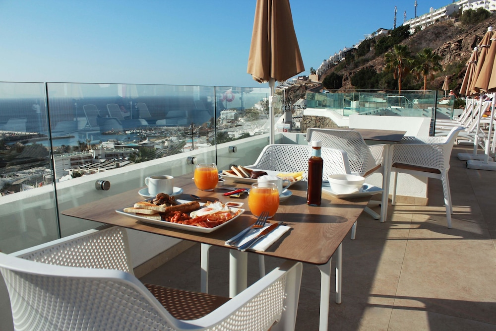 Servatur Hartaguna - Adults Only — Restaurant & bars in Puerto Rico, Canary Islands