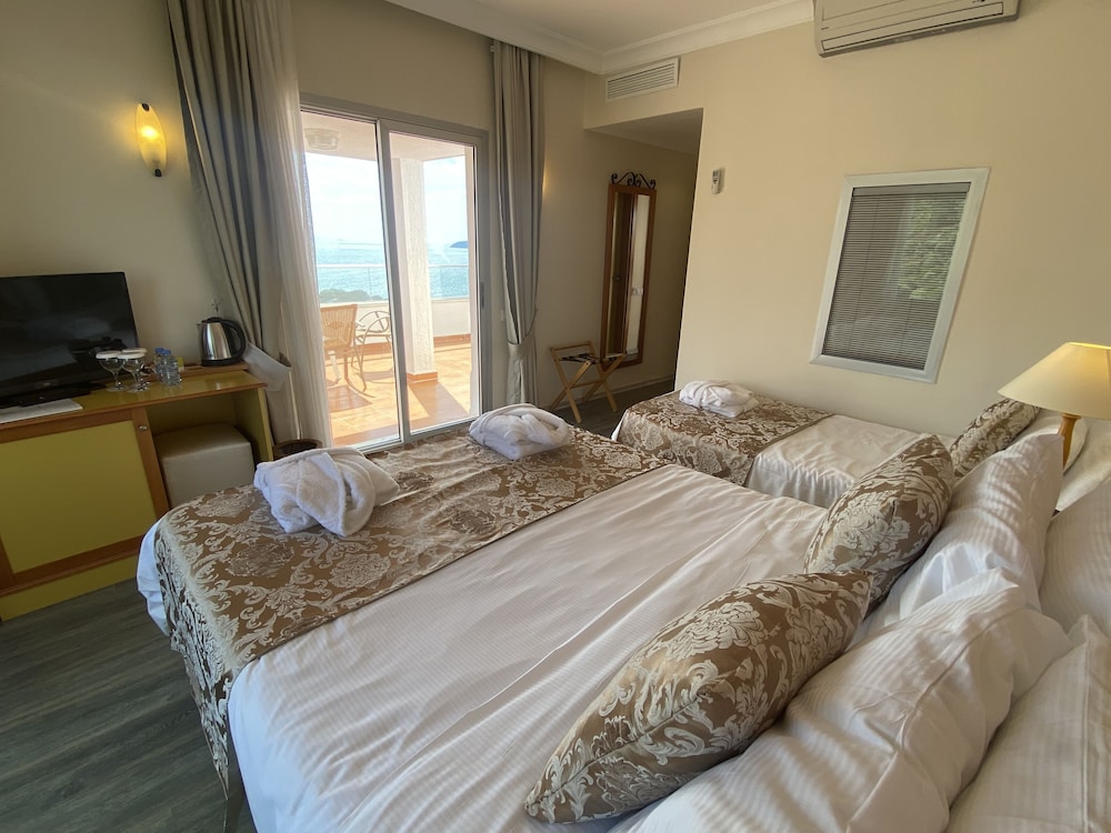 Roseira Beach Resort — Hotel rooms in Milas, Mugla