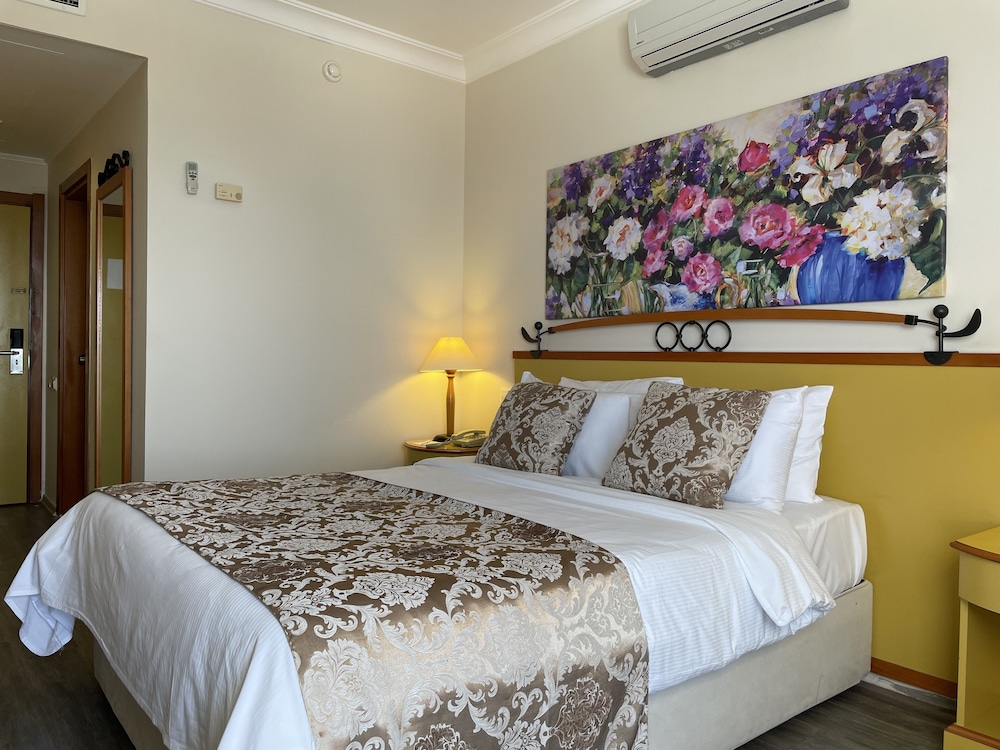 Roseira Beach Resort — Hotel rooms in Milas, Mugla