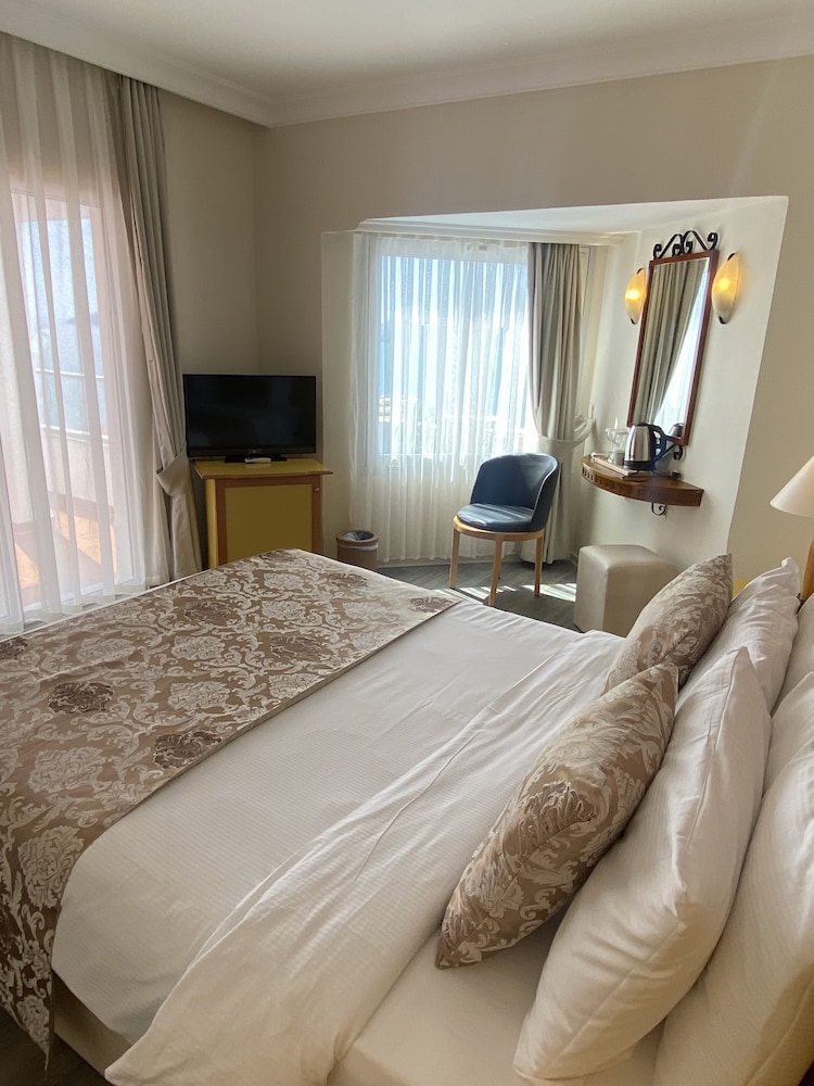 Roseira Beach Resort — Hotel rooms in Milas, Mugla