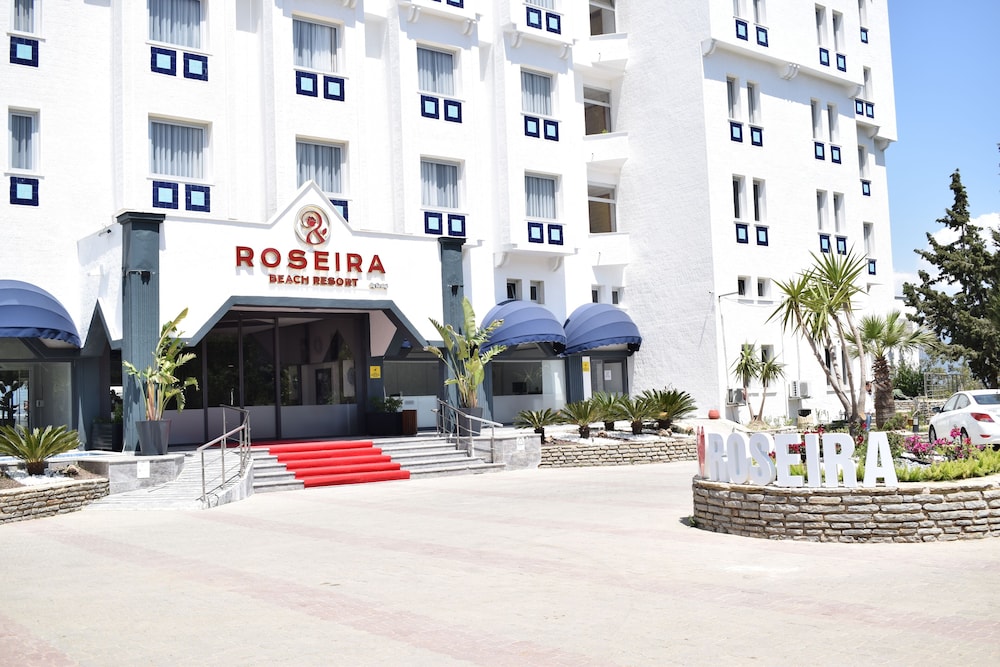 Roseira Beach Resort — Hotel building in Milas, Mugla
