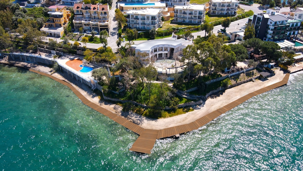 Roseira Beach Resort — Main photo in Milas, Mugla