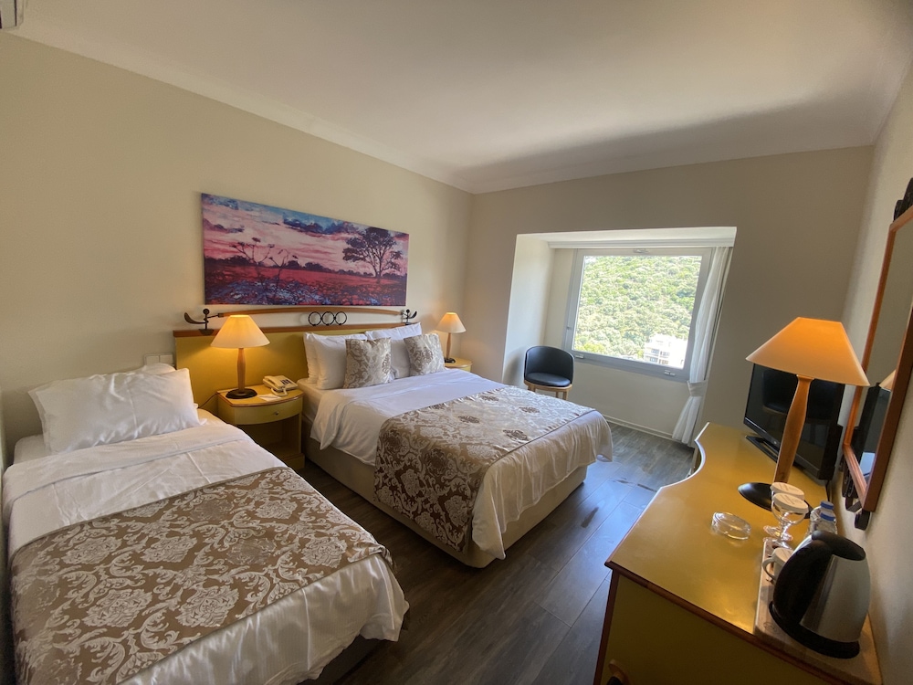 Roseira Beach Resort — Hotel rooms in Milas, Mugla