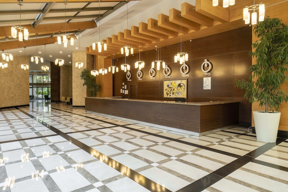Mirada Del Mar Hotel - All Inclusive — Hotel building in Kemer
