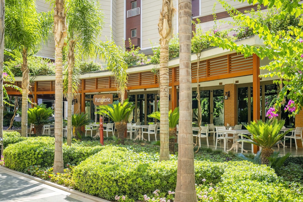 Mirada Del Mar Hotel - All Inclusive — Restaurant & bars in Kemer