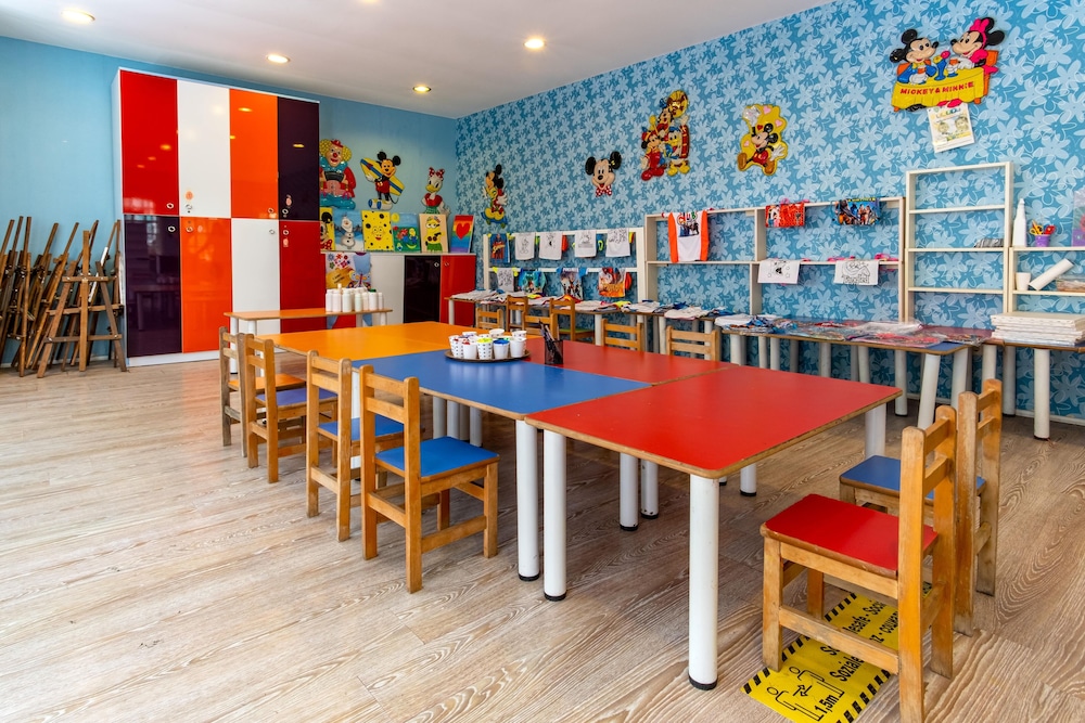 Mirada Del Mar Hotel - All Inclusive — Attractions for children in Kemer