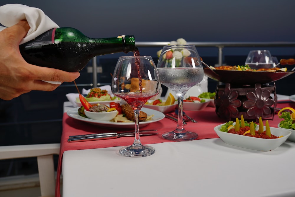 Perre La Mer Hotel Resort & Spa — Restaurant & bars in Kemer