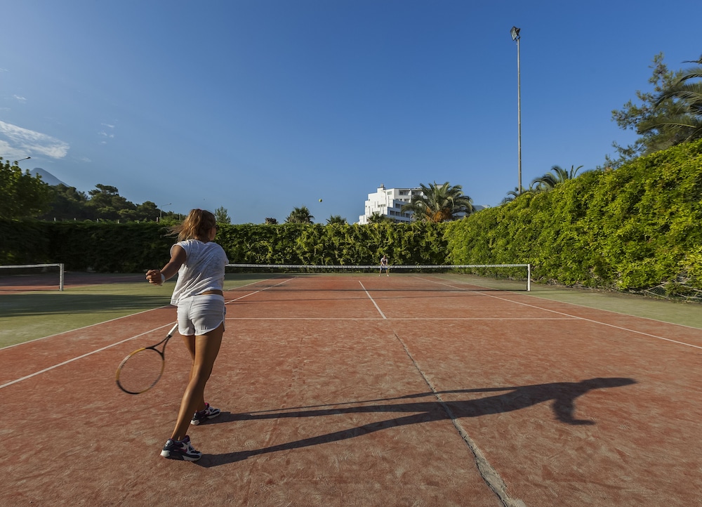Perre La Mer Hotel Resort & Spa — Sports & recreation in Kemer