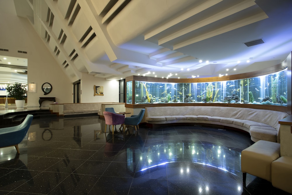 Perre La Mer Hotel Resort & Spa — Hotel building in Kemer