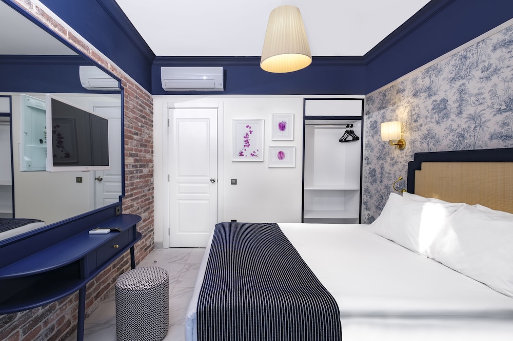 Utopia Beach Club — Rooms in Avsallar