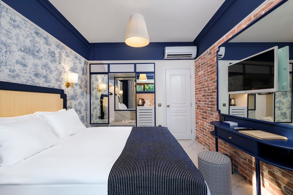 Utopia Beach Club — Rooms in Avsallar