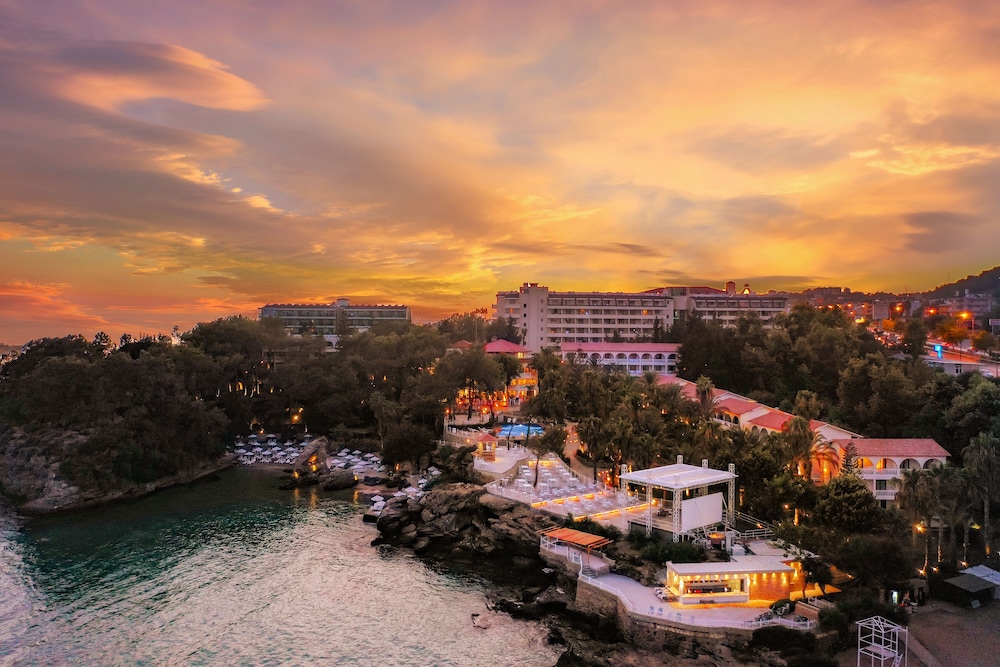 Utopia Beach Club — Outdoor in Avsallar