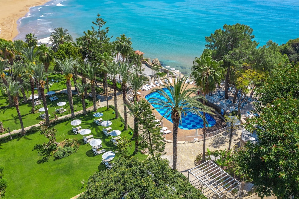 Utopia Beach Club — Pool in Avsallar