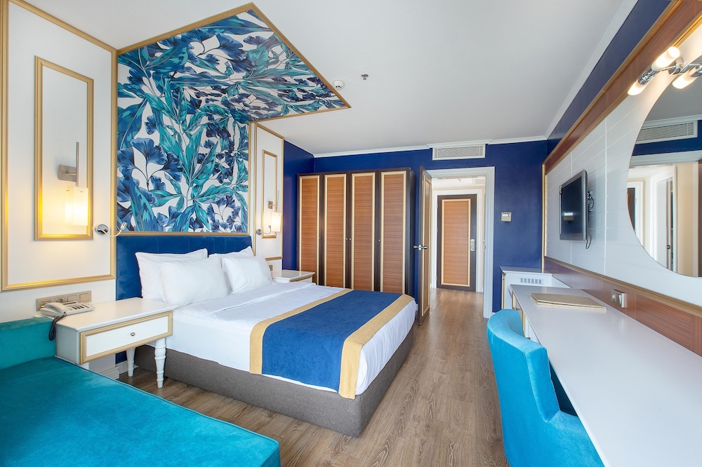 Utopia Beach Club — Rooms in Avsallar