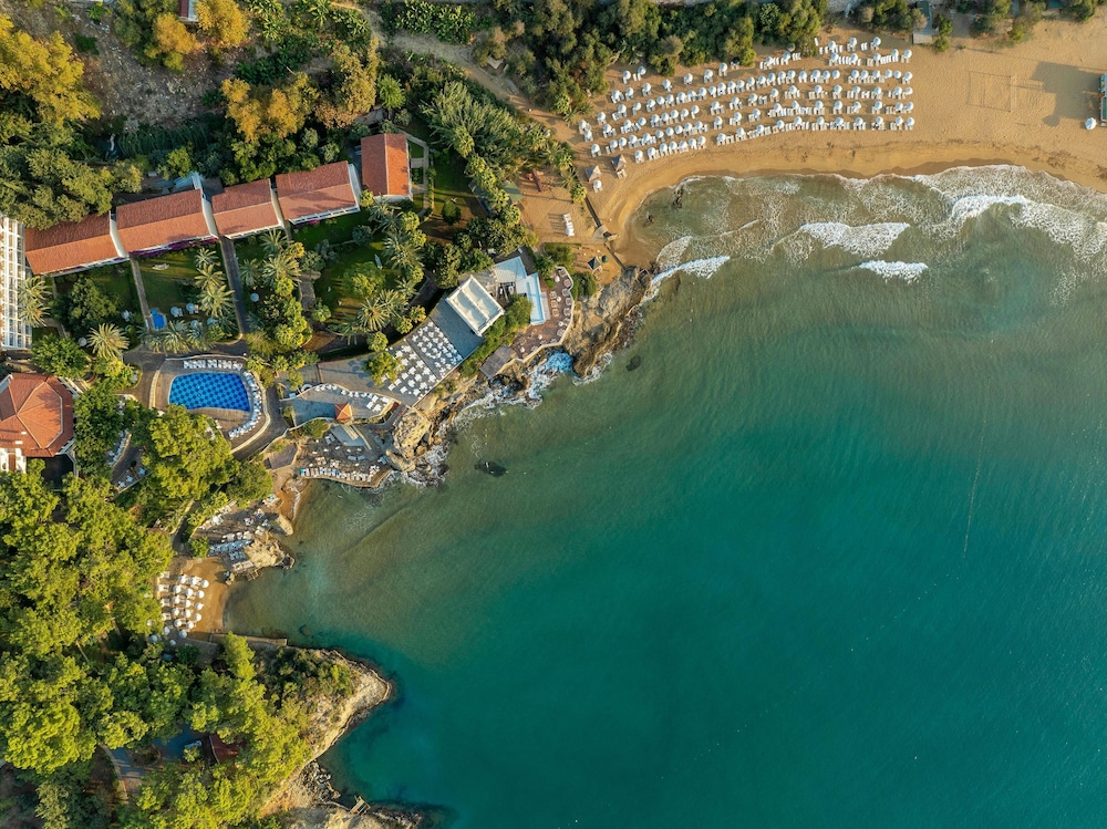 Utopia Beach Club — Outdoor in Avsallar