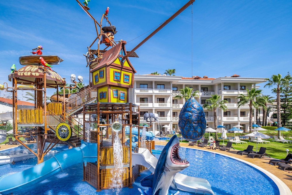 Utopia Resort & Residence — Attractions for children in Avsallar