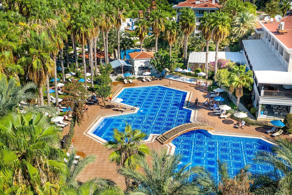 Utopia Resort & Residence — Swimming pool in Avsallar