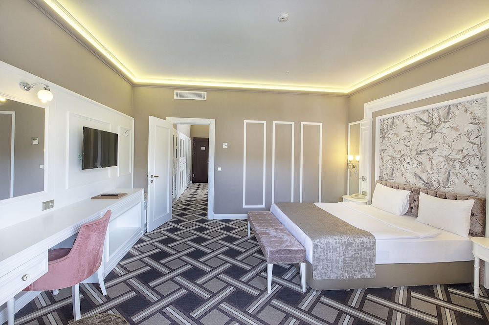 Utopia Resort & Residence — Hotel rooms in Avsallar