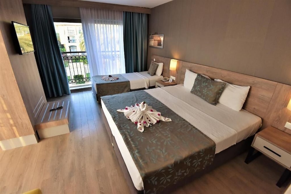 Lucida Beach Hotel - Ultra All Inclusive — Hotel rooms in Kemer
