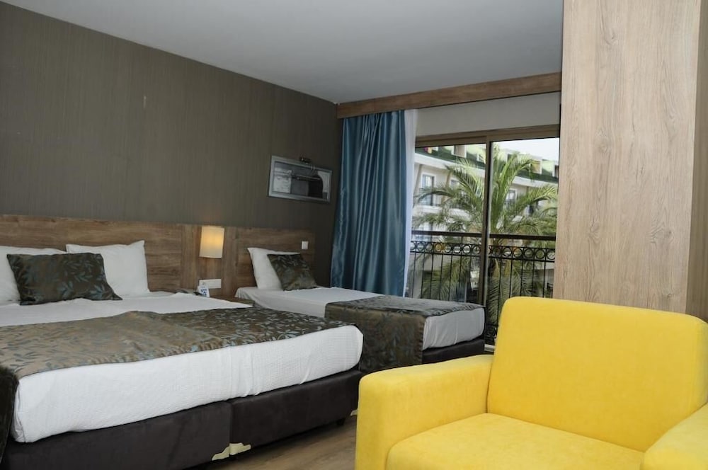 Lucida Beach Hotel - Ultra All Inclusive — Hotel rooms in Kemer