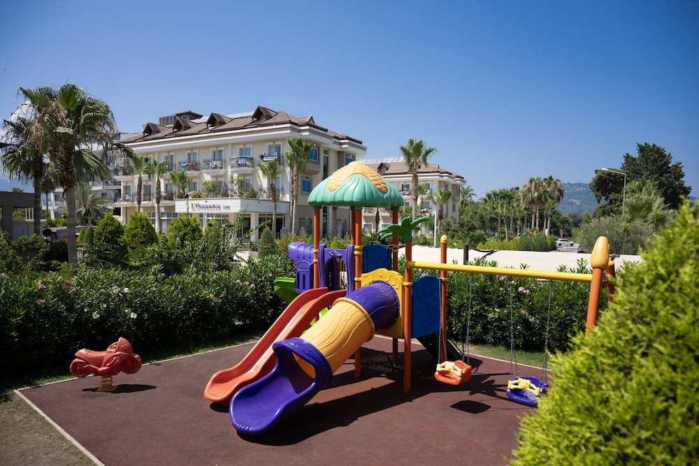 L'Oceanica Beach Resort Hotel - All Inclusive — Attractions for children in Kemer