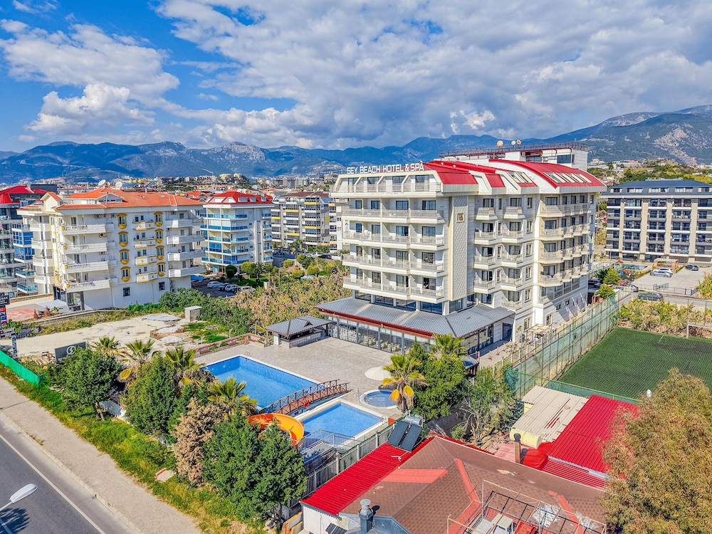 SEY BEACH HOTEL &SPA — Hotel building in Alanya