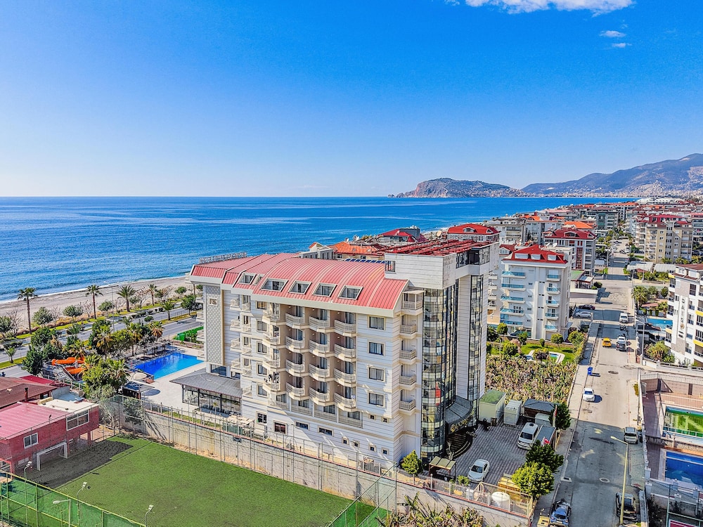 SEY BEACH HOTEL &SPA — Hotel building in Alanya
