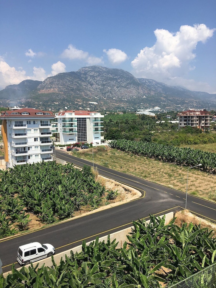 SEY BEACH HOTEL &SPA — Hotel building in Alanya