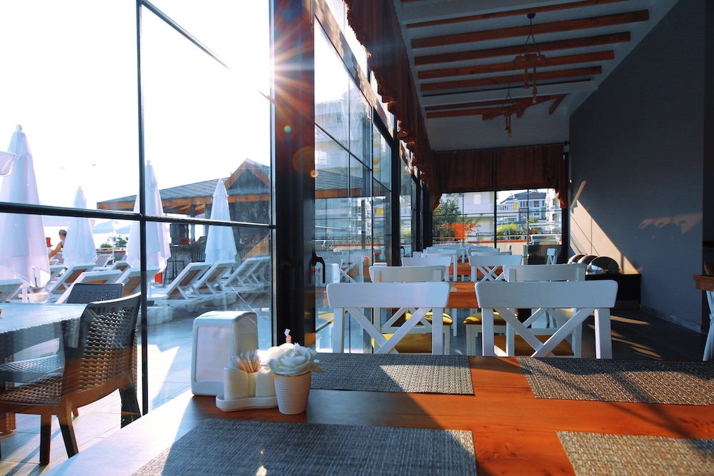 SEY BEACH HOTEL &SPA — Restaurant & bars in Alanya