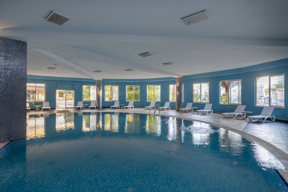 Lake River Side Hotel Spa - Ultra All Inclusive — Swimming pool in Side