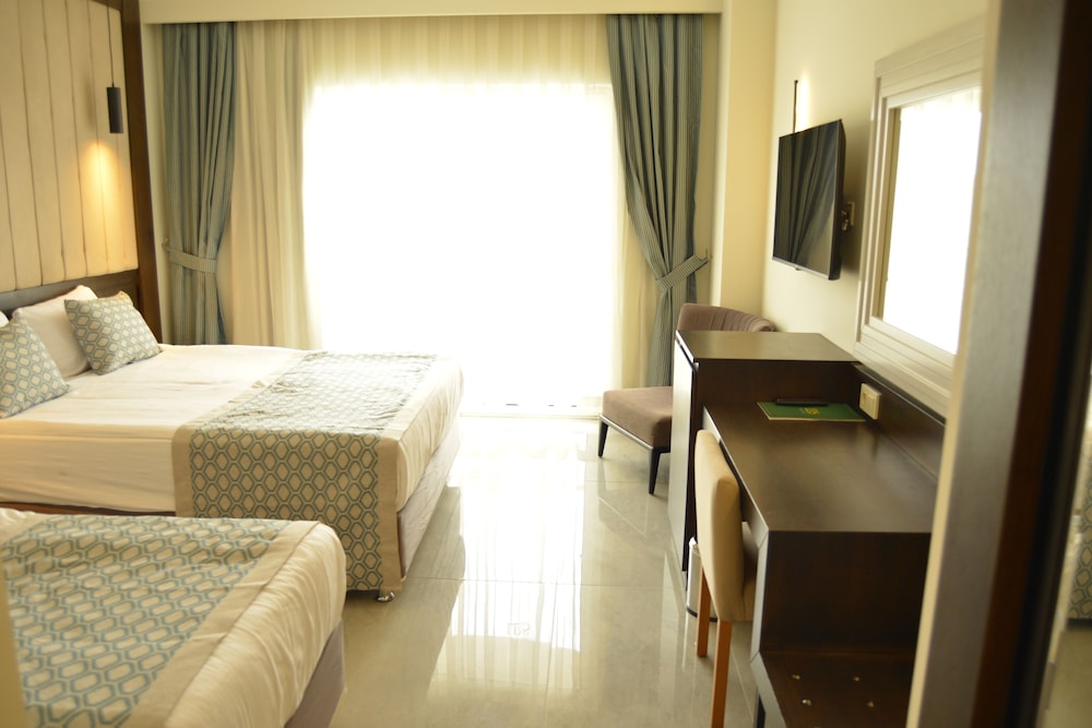 Lake River Side Hotel Spa - Ultra All Inclusive — Hotel rooms in Side