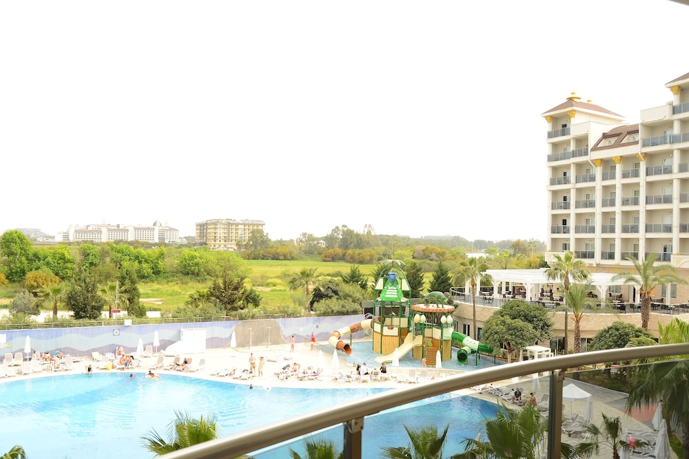 Lake River Side Hotel Spa - Ultra All Inclusive — Attractions for children in Side