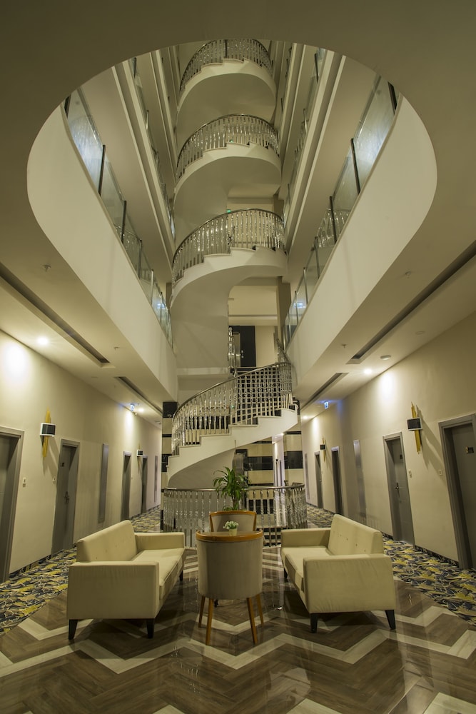 Palm World Resort & Spa Side - All Inclusive — Hotel building in Side