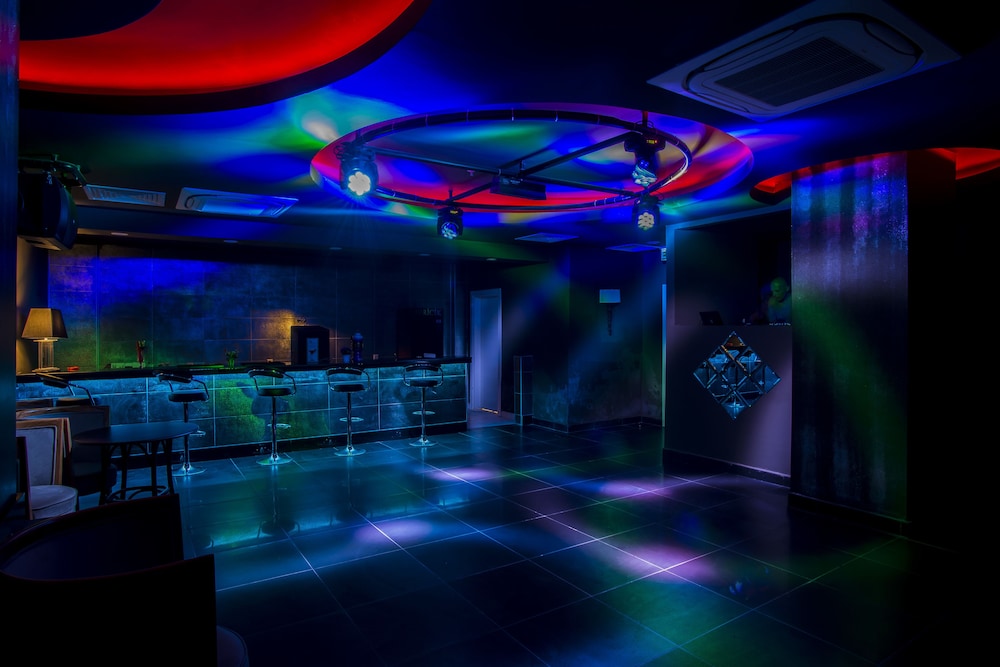 Palm World Resort & Spa Side - All Inclusive — Restaurant & bars in Side